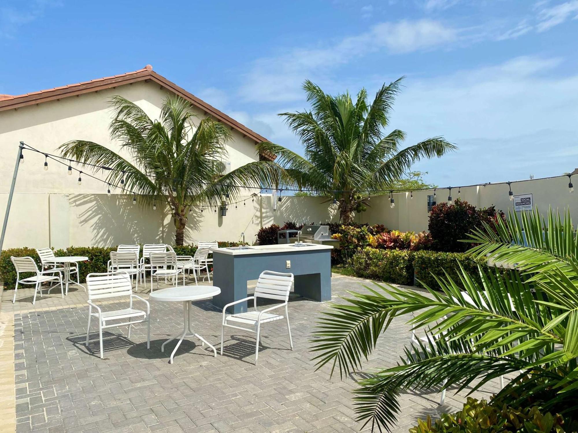 Aruba'S Life Vacation Residences - By Heritage Property Management Экстерьер фото
